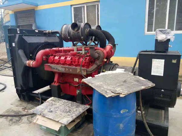 漳平租赁发电机-柴油发电机组的齿轮箱和发电机温升控制