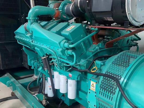 漳平更换100kW柴油发电机组机油时，需要注意哪些事项？